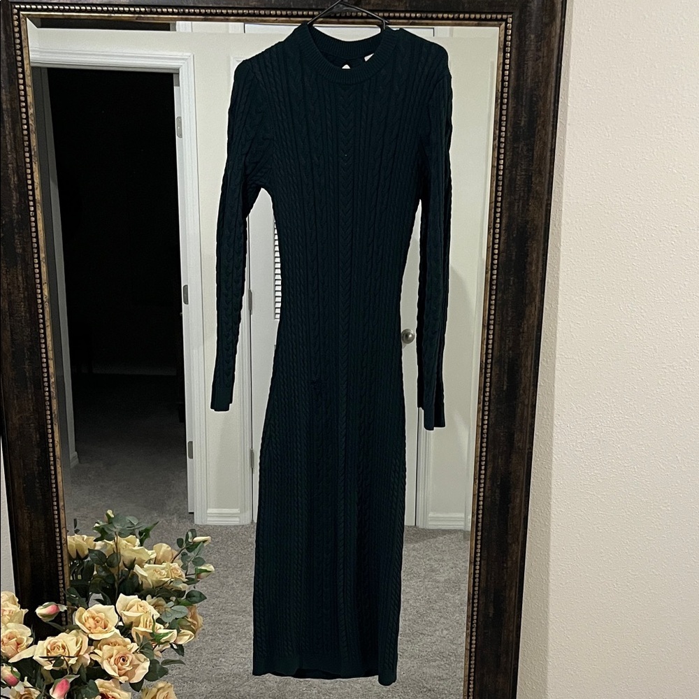 Ronny Kobo Collection Elegant Cut Out Back Midi Sweater Dress - Picture 7 of 9